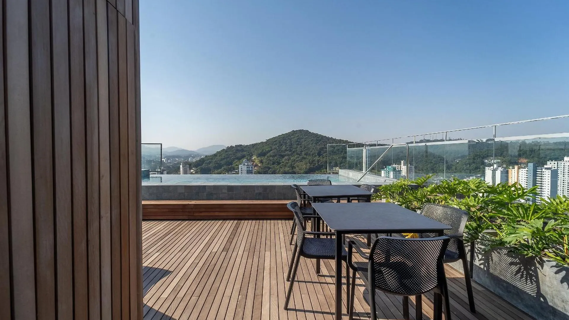 Edificio Up - Loft Proximo A Vila Germanica E Furb Com Vaga. 布卢梅瑙 0*,